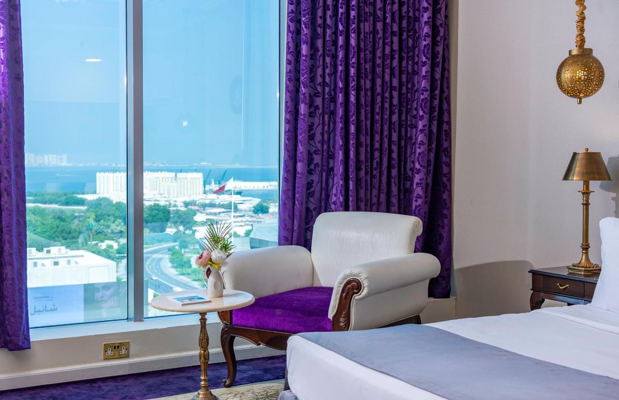 Saraya Corniche Hotel Doha Kültér fotó